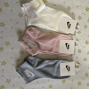Nike White gray pink socks